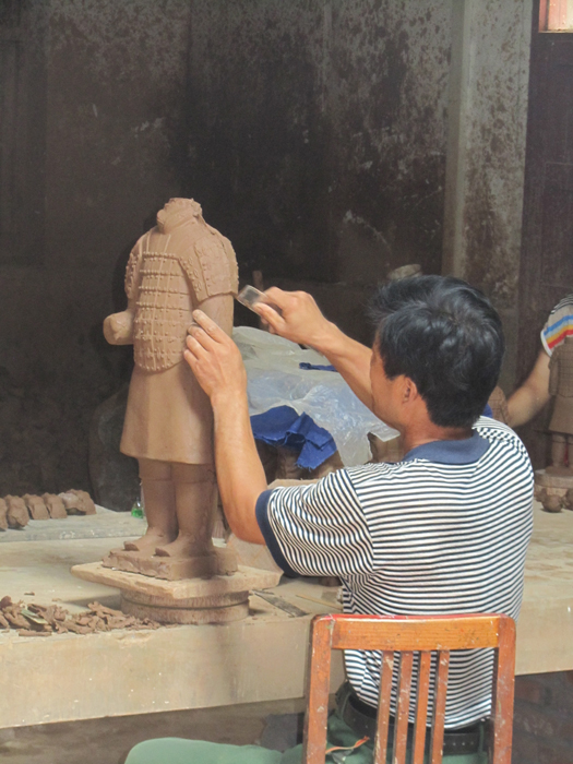 Terra Cotta beelden worden met veel zorg en kunst vervaardigd.
