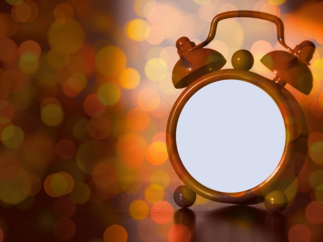 /102/Ren&eacute;/clock-598837_640.jpg