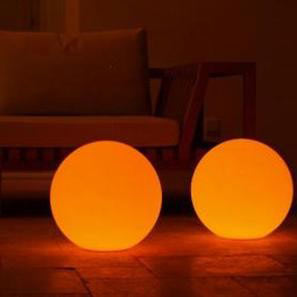 Breng sfeer met decoratieve verlichting.