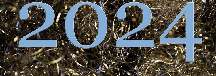 Het jaartal 2024 in grote lichtblauwe cijfers tegen een achtergrond van glinsterende slingers.