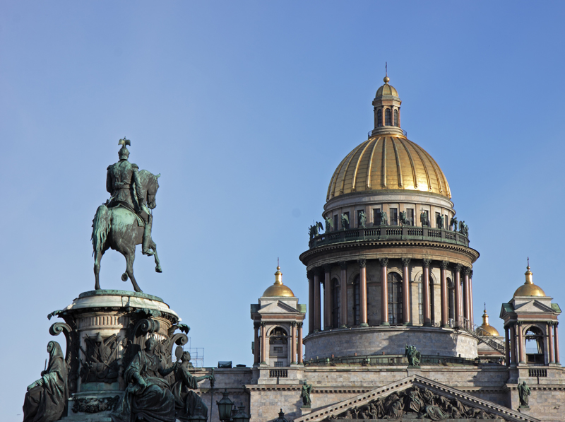 Sint-Petersburg Izaäkkathedraal + standbeeld