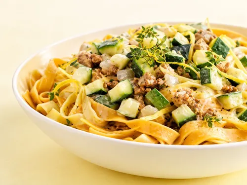 Tagliatelle met courgette en citroen